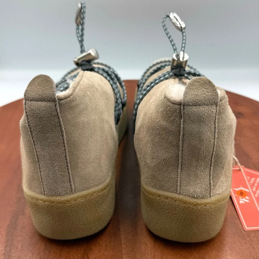 Free People Snowdrop Mico Mukluk Shearling Platform Boots‎ Tan Suede Womens 8